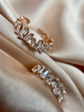 Load image into Gallery viewer, Cluster Ring