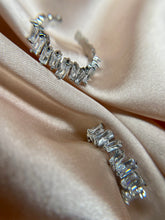 Load image into Gallery viewer, Cluster Ring