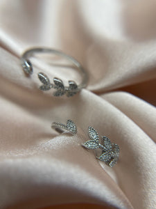 Crystal Leaf Ring